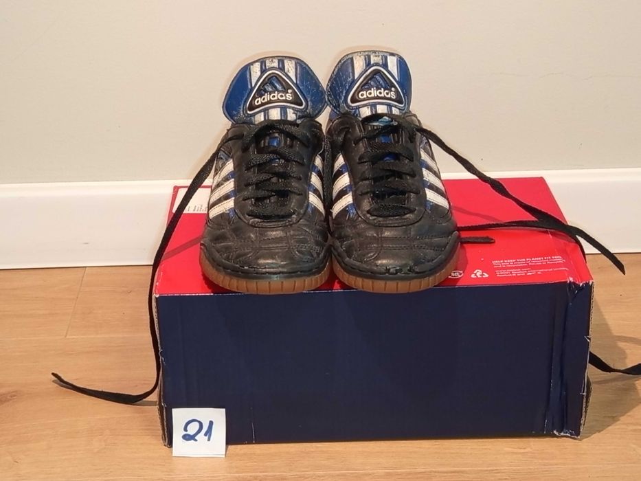 Adidas Stratos Goal rozm. 33 [21] Halówki