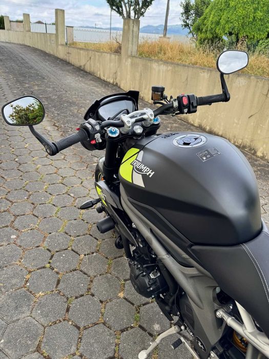 Triumph Speed Triple 1050 RS