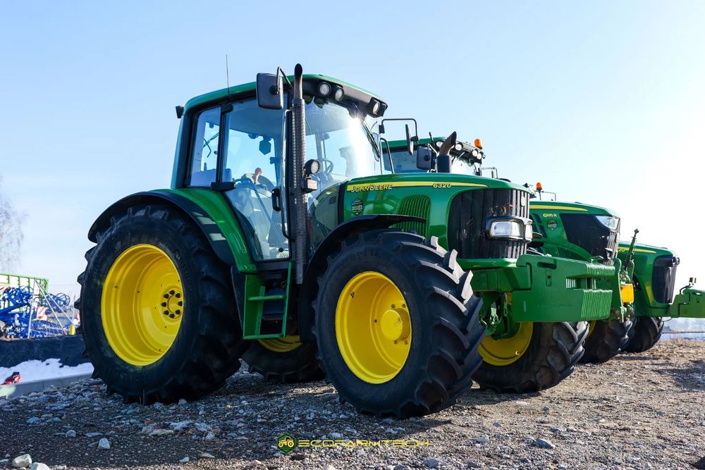 John Deere 6320