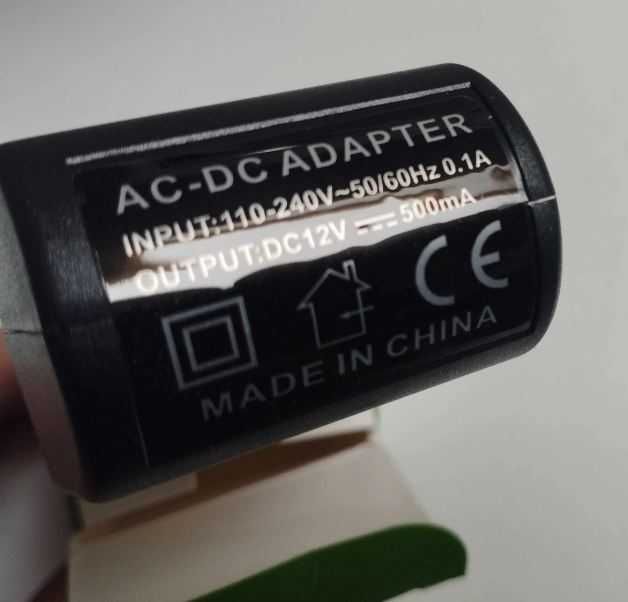 Transformador adaptador de corrente 220v para tomada de isqueiro 12v