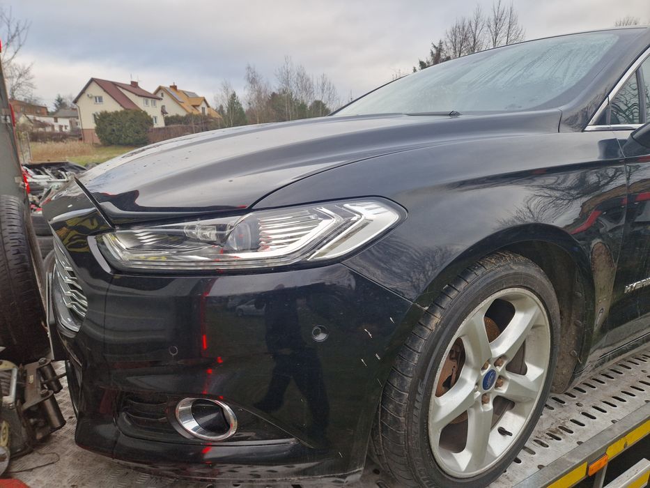 Ford Mondeo MK5 2.0 Hybrid lakier RE części