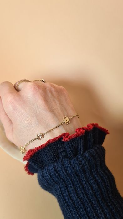 Złota bransoletka typu Chanel CC p. 585