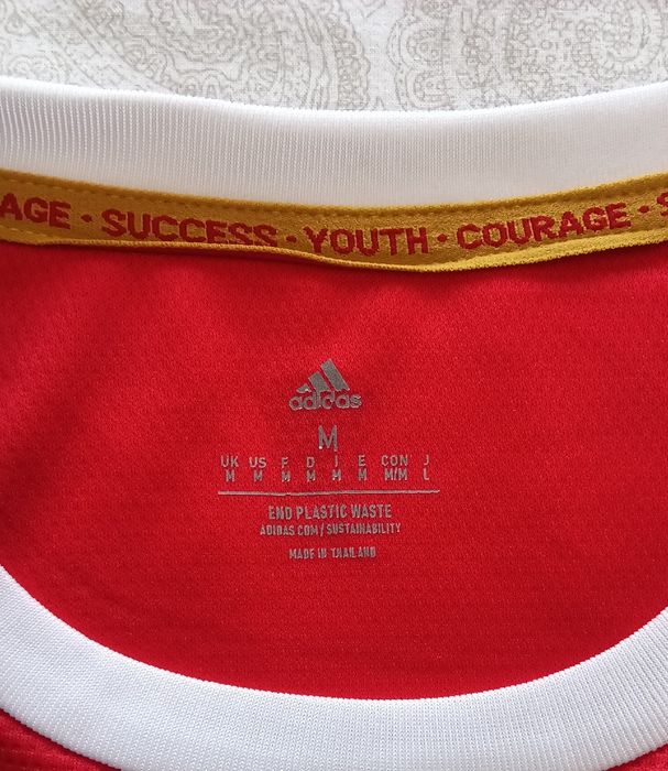 Camisola Retro do Manchester United da época 21/22