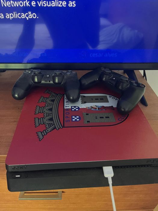 PlayStation4 / 11 jogos + 2 comandos