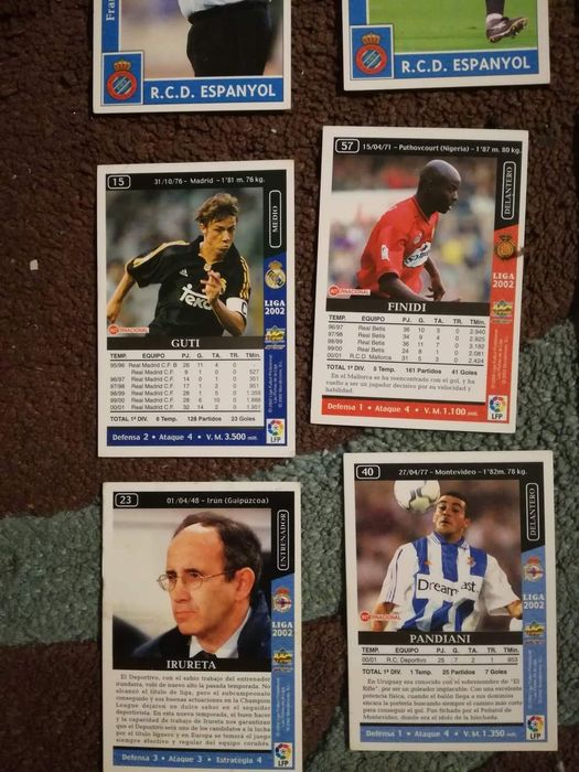 Vendo cartas de jogadores da liga espanhola da época 2001/02
Vendo 45