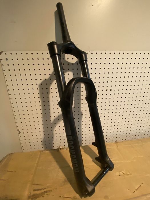 Suspensão rockshox 160mm 29