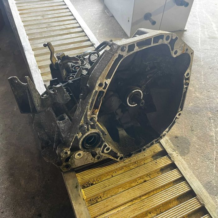 Caixa de Velocidades Renault Clio
