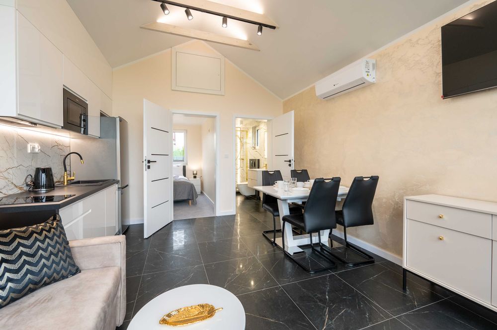 Całoroczne stylowe domki w Jastrzębiej Górze, 350m do morza