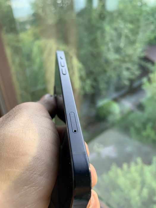 iPhone 12/128 гарний стан…