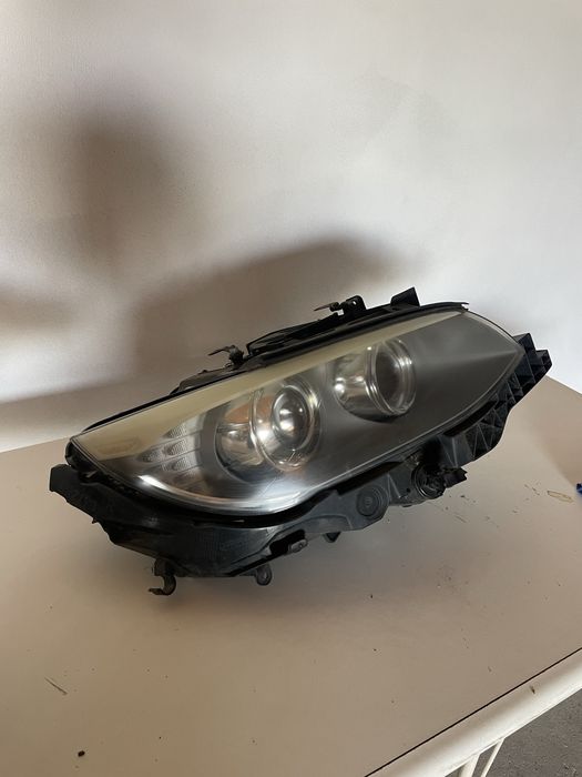 Farol direito E92 LCI