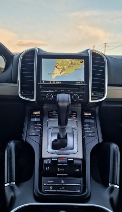 Porsche Cayenne 3.0 tdi V6