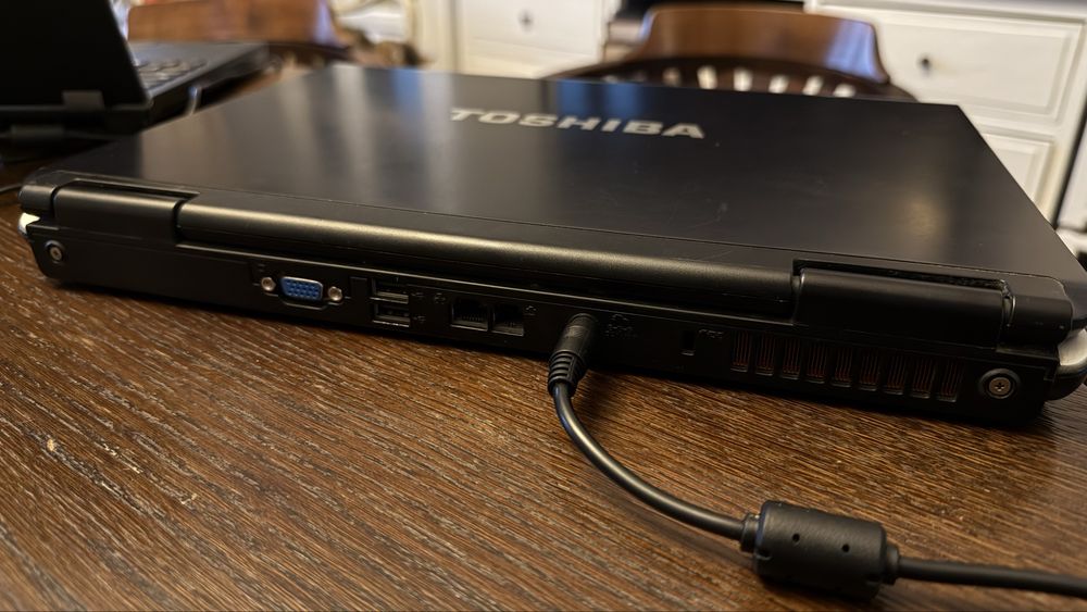 Laptop toshiba sattelite L40 - 14H