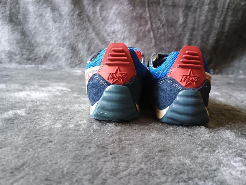 Adidasy Naturino 24