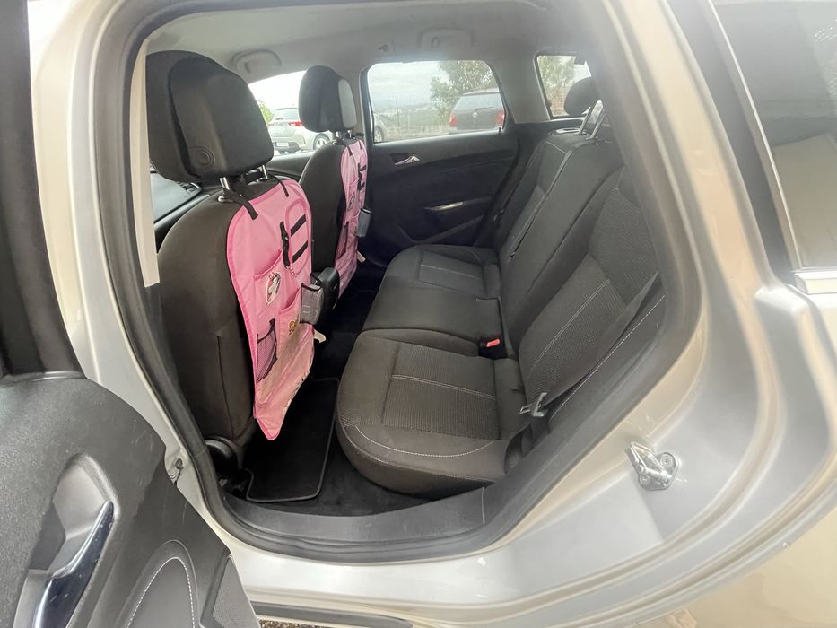 Opel Astra J Sport Tourer 1.7 CDTI