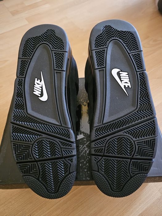 Jordan 4 black cat