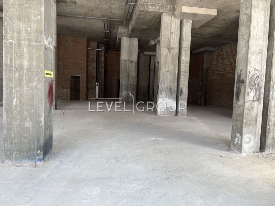 Оренда фасадного приміщення 530 м2, ЖК Crystal Park Tower.