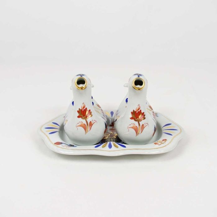 Galheteiro em porcelana da Vista Alegre da coleção "Imari"