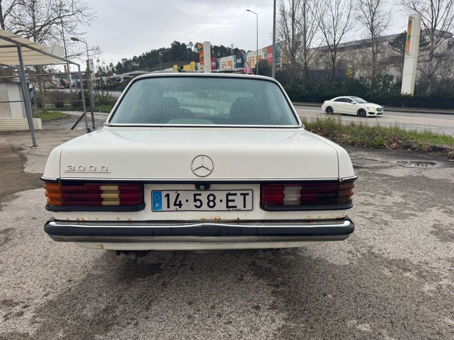 Mercedes 300D (3000)