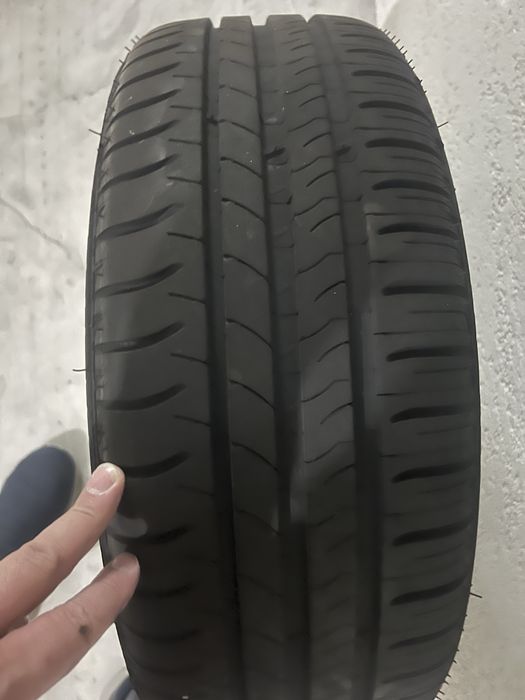 Jantes com pneus michelin R16