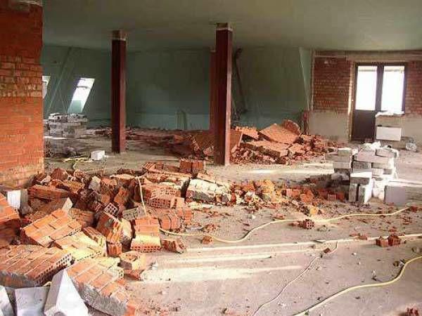 Рівне демонтаж,демонтаж швидко і якісно,демонтаж штукатурки, стяжки