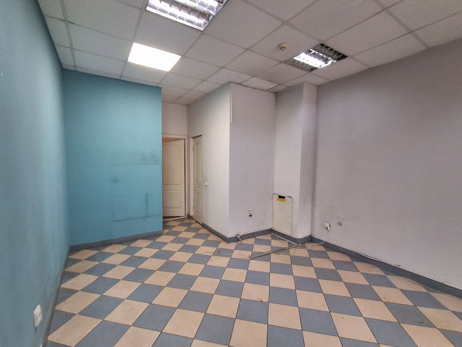 Продаж приміщення  вул Тарнавського