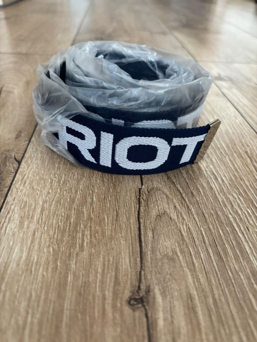 Pasek otsochodzi riott skattlebelt merch