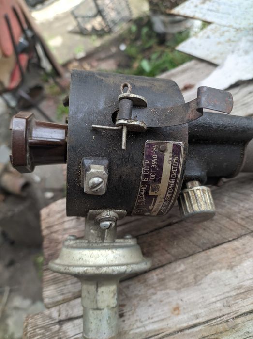 Роспределитель-прерыватель Р-133-06у-хл