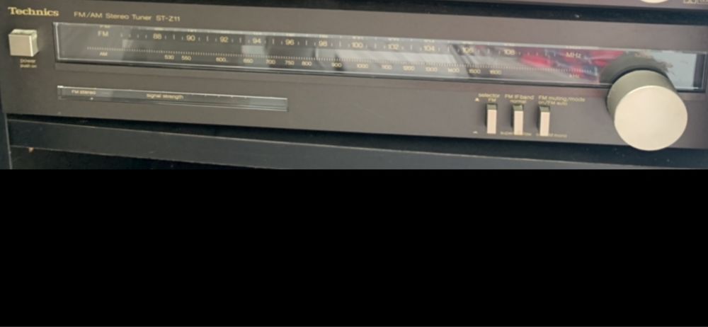 Technics Radio – In Excellent Condition.64575240560771120