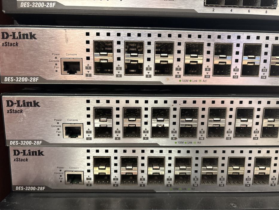 Комутатори Dlink DES 3200 28F