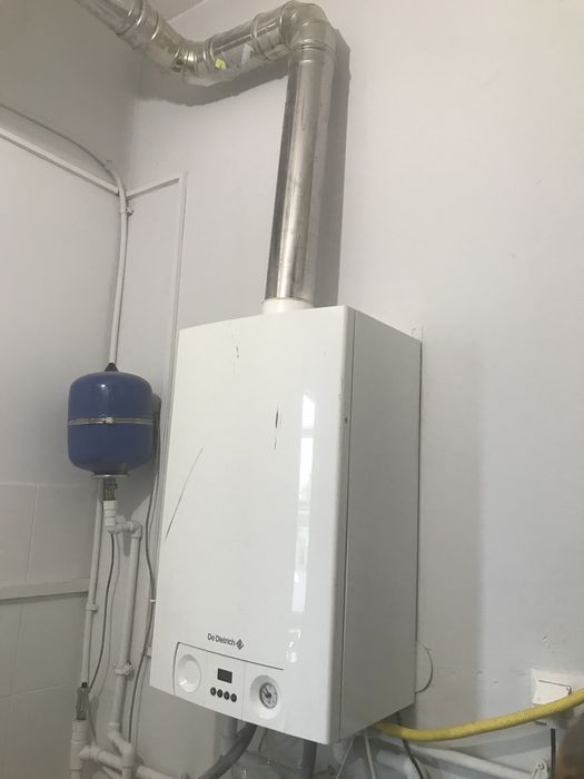 Sprzedam piec gazowy De Dietrich II - uszkodzony