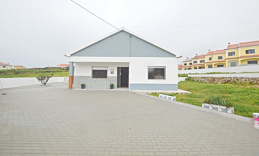 Moradia Térrea T3 Inserida em lote 550m2 - Zona Ericeira