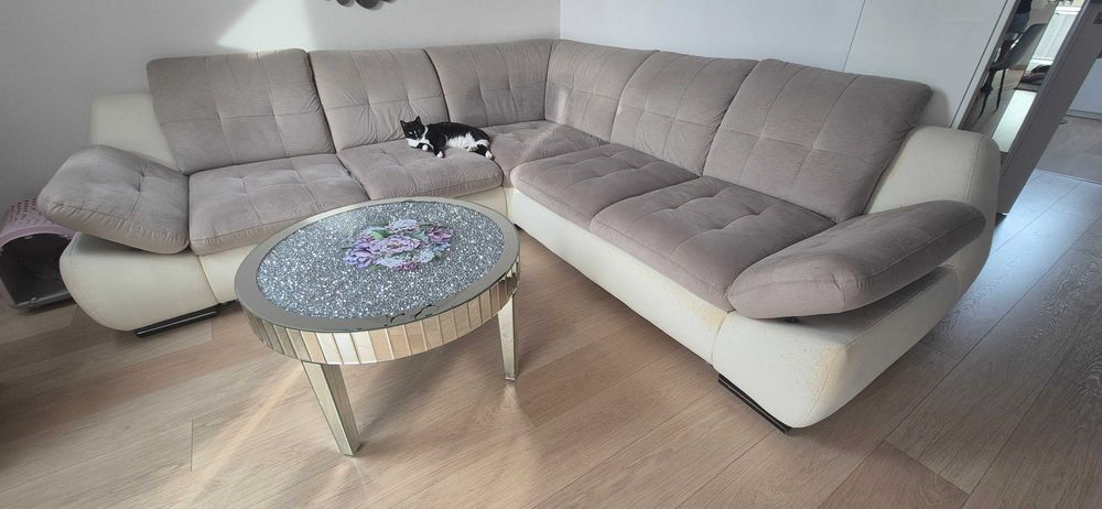 Narożnik sofa z funkcją spania do renowacji