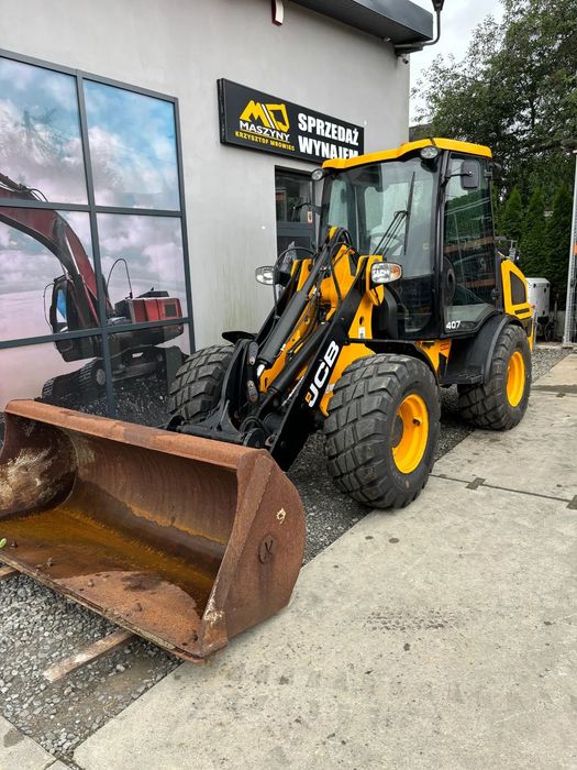JCB 407  Łdowarka kołowa JCB 407 z 2017r NOWE OPONY