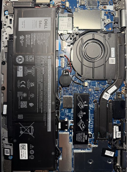 Dell Latitude 5340 - na czesci - plyta , bateria, dysk , klawiatura