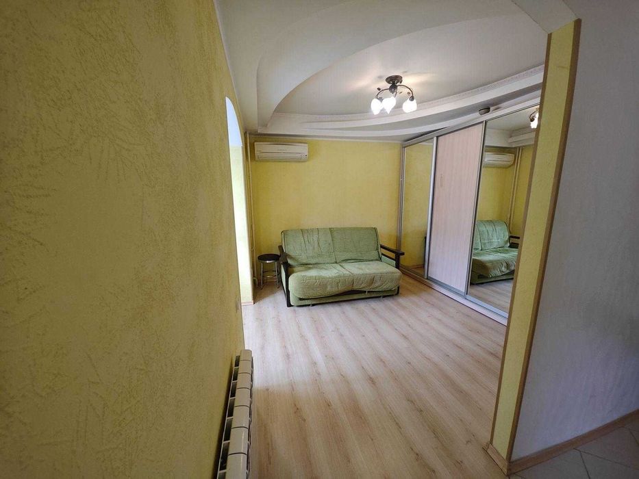 Оренда 1-к, Оболонський район, метро Оболонь, вул. Йорданська 4