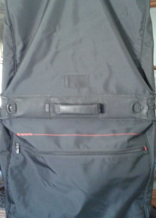 Porta-Fatos Samsonite preto