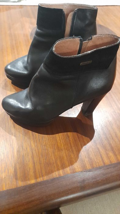 Botas em pele fabrico português
