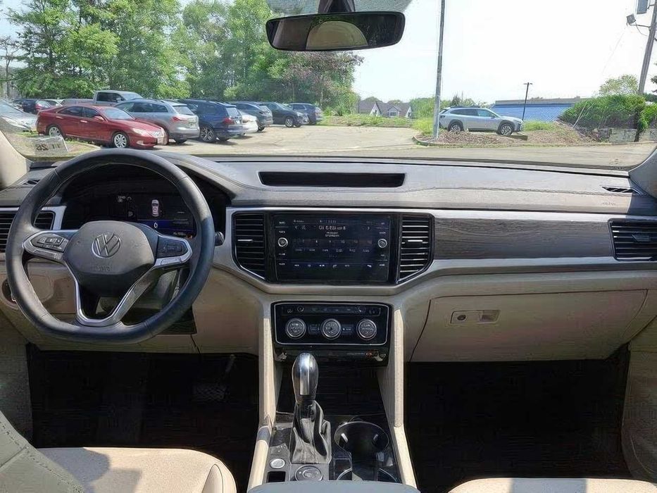 Volkswagen Atlas      2022