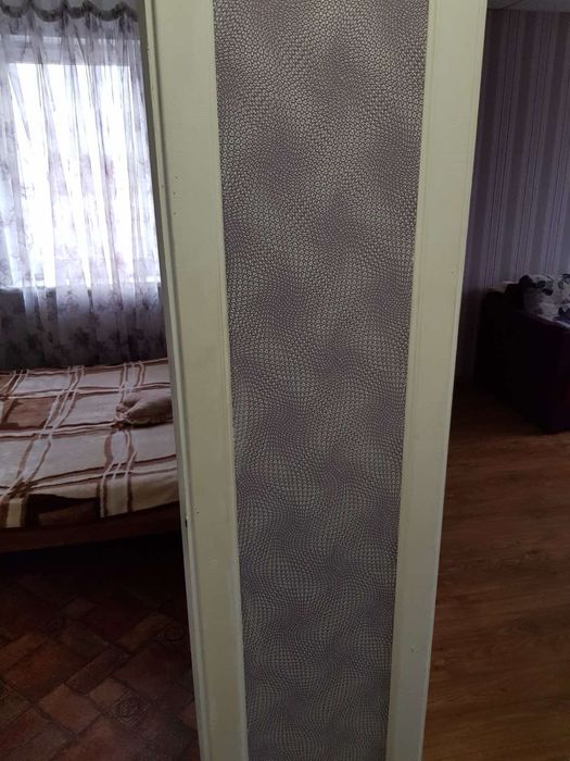 Здає власник 2 кім будинок,все окремо,тільки 3 етаж,світло є