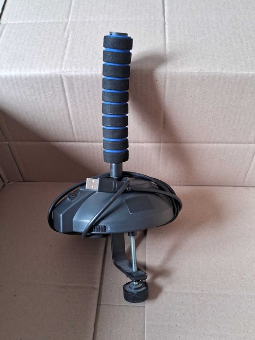 Игровой руль Logitech g920