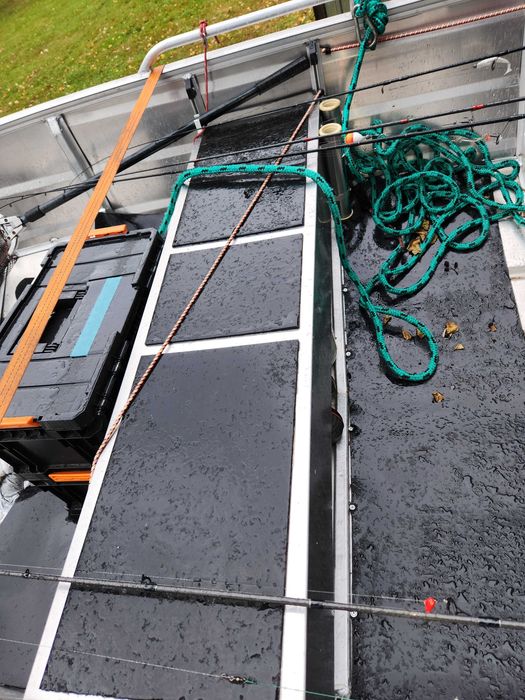 Łódka aluminowa ,i silnik strugowodny storm 30 km