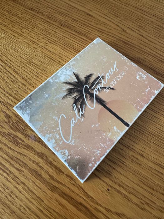 Продаю палетку для лица