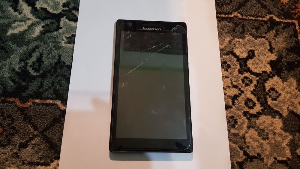 Планшет.            .