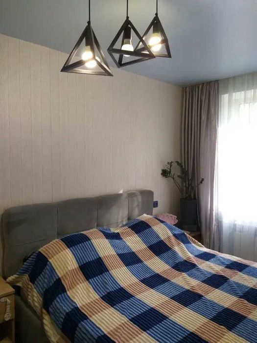 Продам 3к Кр.Камень ул Коробова кап ремонт мебель техника 2й этаж 53м²