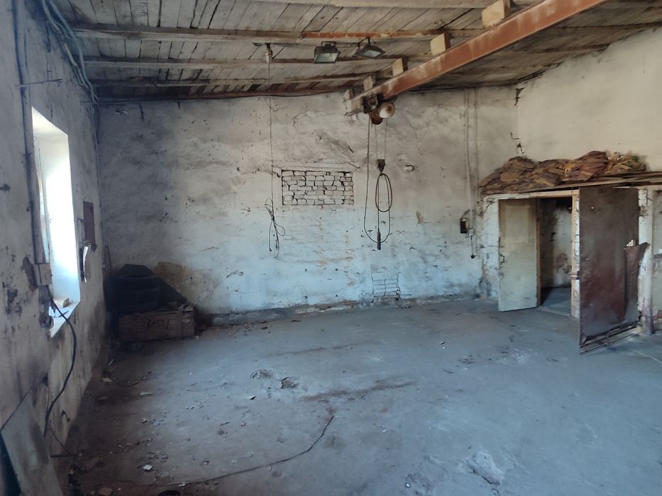 Оренда - складські приміщення, м Самар (280кв м)