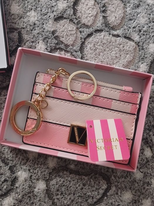 картхолдер victoria's secret.