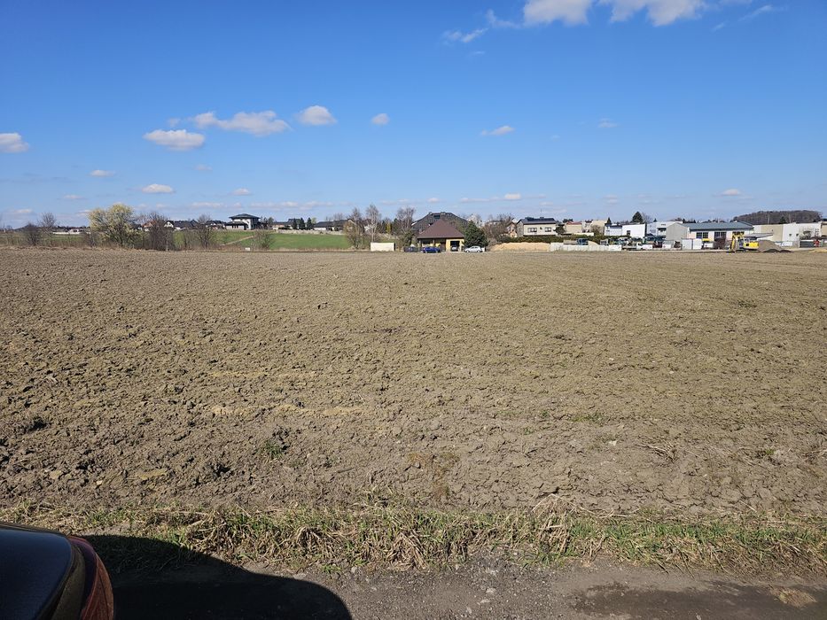Działka budowlana 10 838 m² Orzech – pod inwestycję lub budowę domu