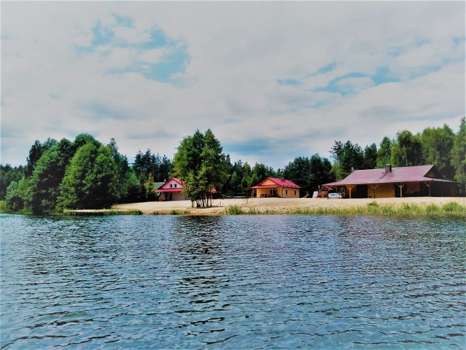 Domki nad prywatnym jeziorem z prywatną plażą-dostęp tylko dla wynajm