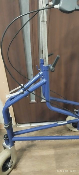 Ходунки для дорослих