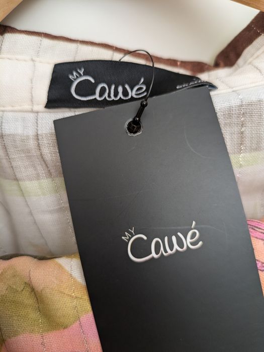 Fato CAWÉ com etiqueta